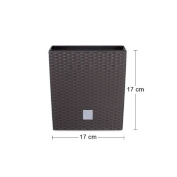 DRTS170L 17 cm je nízky, hranatý plastový kvetináč, ktorý sa vyznačuje svojou neprehliadnuteľnou textúrou imitujúcou prírodný ratanový výplet. Bude elegantným, estetickým a funkčným doplnkom Vašej záhrady, terasy, balkónov či interiéru. Rozmery tohto jedinečného doplnku sú (ŠxHxV): 17x17x17 cm…