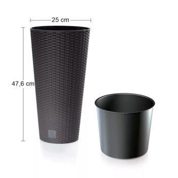 DRTUS250 25 cm je vysoký, štíhly plastový kvetináč, ktorý sa vyznačuje svojou neprehliadnuteľnou textúrou imitujúcou prírodný ratanový výplet. Bude elegantným, estetickým a funkčným doplnkom Vašej záhrady, terasy, balkónov či interiéru. Rozmery tohto jedinečného doplnku sú (ŠxHxV): 25x25x47,6 cm…