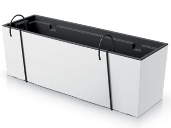 Plánujete na leto ozdobiť Váš balkón rôznymi kvetmi, ktoré budú krásne hrať farbami? Plastový balkónový kvetináč DUC600W 58 cm vo farbe biela bude skvelým praktickým prvkom a jednoduchým doplnkom, v ktorom nádherne vyniknú farby kvetov v odlesku slnečných lúčov. Kvetináč je vyrobený z kvalitného…