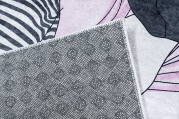 Detský koberec do dievčenskej izby so slečnou s kávou Šírka: 80 cm | Dĺžka: 150 cm