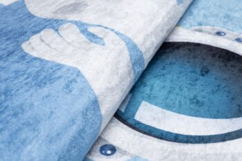 Detský koberec s motívom kozmonauta a planét Šírka: 80 cm | Dĺžka: 150 cm