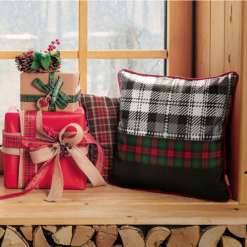 Dizajnová károvaná vianočná obliečka na vankúš Šírka: 45 cm | Dĺžka: 45 cm 45 x 45 cm