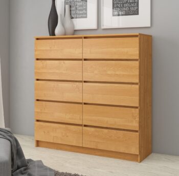Komoda ĽUDÚŠKA120: Prírodná krása jelša v modernom dizajne Stretnutie tradičnej elegancie a moderného dizajnu. Predstavujeme ĽUDÚŠKA120, vysokú komodu, ktorá zaujme nielen svojim vzhľadom, ale aj praktickosťou. Tento kúsok nábytku je dokonalým doplnkom pre vašu spálňu či obývaciu izbu, kde oceníte kombináciu estetiky a funkčnosti.  Typ tovaru:  Komoda, skrinka Materiál: Odolný LTD Rozmer: 121 x 120 x 40 cm Farba: Prírodný odtieň jelša Vybavenie: 6 zásuviek a mnoho ďalšieho pre skvelú organizáciu  Štýl: Moderné, dizajnové Vzhľad: Vysoká, elegantná komoda  Nechajte sa očariť kvalitou a dizajnom komody  ĽUDÚŠKA120 a prineste do svojho domova kúsok prírodnej krásy s moderným nádychom.