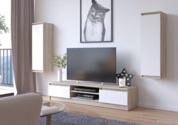 TV stolík ROMANA160: Elegancia duba Sonoma kombinovaná s čistotou bielej Predstavujeme vám ROMANA160 - dizajnový TV stolík, ktorý skvele spája prírodný tón duba Sonoma s nezameniteľnou čistotou bielej farby. Ideálna voľba pre moderné obývacie izby s nádychom elegancie a sviežosti.  Typ tovaru: TV stolík Materiál: LTD Rozmery: 33 x 160 x 40 cm Farba: dub Sonoma + biela  Vybavenie: dvierka plné (skrinka) Štýl: moderné, dizajnové Počet políc: 2  Stolček ROMANA160 neponúka iba elegantný dizajn, ale aj praktickosť vďaka dvom políciam a skrinke s plnými dvierkami. Skvelé riešenie pre všetkých, ktorí hľadajú kombináciu štýlu a funkcionalitu v jednom kuse nábytku.