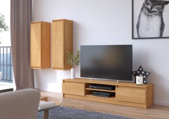 TV stolík ROMANA160: Elegantný dizajn vo farbe jelša TV stolík ROMANA160 predstavuje sofistikovanú kombináciu moderného dizajnu a prírodnej farby jelše. Toto riešenie skvele doplní každú obývaciu izbu, ktorá sa orientuje na modernú estetiku s dotykom prírody.  Typ tovaru: TV stolík  Materiál: LTD Rozmery: 33 x 160 x 40 cm Farba: jelša Vybavenie: dvierka plné (skrinka) Štýl: moderné, dizajnové Počet políc:< /strong> 2  ROMANA160 je nielen vizuálne pôsobivý, ale aj praktický, vďaka priestranným dvierkam a dvom políciam. Perfektne kombinuje funkciu a formu pre tých, ktorí hľadajú štýl a funkcionalitu v jednom.