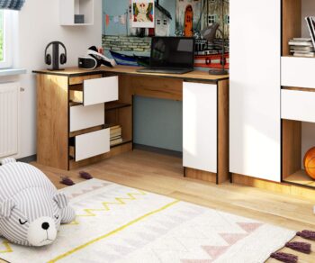 Písací stôl ROMAN155L: Dokonalý spojenec pre moderné prostredie  Hľadáte stôl, ktorý by dokonale zapadal do moderného interiéru vašej detskej izby, kancelárie alebo pracovne? ROMAN155L je práve pre vás. S jeho bielym odtieňom duba Craft prináša pocit sviežosti a zároveň elegancie.   Typ tovaru: Písací stôl Materiál: LTD - pre dlhú životnosť a odolnosť < li>Rozmery: 77 x 155 x 85 cm, ponúka dostatok priestoru pre všetky vaše potreby Farba: Jemný dub Craft v bielom odtieni Vybavenie: 3 zásuvky pre pohodlné uloženie vašich vecí Štýl: Moderný a dizajnový, ktorý dodá izbe súčasný nádych < li>Tvar: Rohový - ideálny pre maximálne využitie priestoru Počet políc: 4 - pre skvelú organizáciu vašich dokumentov a potrieb  Ľavé prevedenie.  Písací stôl ROMAN155L je skvelou voľbou pre tých, ktorí hľadajú spojenie funkčnosti a moderného dizajnu. Nechajte sa očariť jeho kvalitou a štýlom a urobte pre svoj interiér to najlepšie.