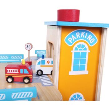 Drevená garáž s výťahom + autá