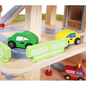 Drevená garáž s výťahom + autá