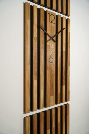 Dubové lamelové hodiny 250 x 58 cm