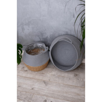 Pletený kôš Elif 26x29 cm v elegantnej kombinácii sivej a prírodnej farby je ideálnym doplnkom pre váš interiér. Tento moderný kôš od značky KONDELA je navrhnutý tak, aby spĺňal nielen estetické, ale aj praktické požiadavky na úložný priestor. Vďaka svojmu okrúhlemu tvaru a kompaktným rozmerom…