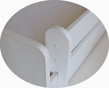 Detská posteľ s prístelkou a matracmi ELISA II 80x160 cm je to najlepšie, čo môžete dopriať Vašim ratolestiam pre ich pokojný spánok a sladké sny. Vyrobená je v nádhernej kombinácii bielej s jemnými sivými úchytkami v tvare srdiečka. Farba použitá na náter je ekologická a odolná voči ošúchaniu.…