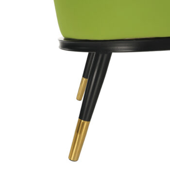 Predstavujeme vám dizajnové kreslo Emren, ktoré vyniká svojím moderným vzhľadom a elegantnou kombináciou farieb čiernobielej, zelenej a čiernej. Toto klasické kreslo je ideálnym doplnkom do každého interiéru, kde sa stane nielen praktickým miestom na sedenie, ale aj štýlovým prvkom vášho domova.…