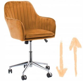 Elegantné otočné kreslo zo zamatu v horčicovožltej farbe