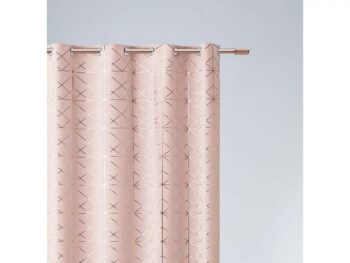 Elegantný púdrovo ružový záves s jemným zlatým vzorom so zavesním na kruhy 140x260 cm
