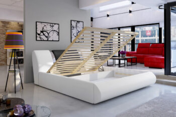 Čalúnená posteľ FERIE je dominantným prvkom vhodným do modernej spálne. Unikátne čelo postele s výnimočným prevedením zaujme na prvý pohľad. Kombinácia látky a lesklých pruhov zvýrazňuje celkový vzhľad. Oblúkové tvary dodávajú posteli ladnosť a eleganciu.Vďaka výklopnému systému roštu ponúka posteľ úložný priestor, ktorý oceníte v každej domácnosti. Mäkké časti postele sú vyrobené  z PUR peny T 2542 a čalúnené látkou Paros 05/Paros 06. Súčasťou postele je rošt, matrac je potrebné si doobjednať. Odporúčame rozmer 180 x 200 cm, resp. 2 ks s rozmerom 90 x 200 cm.Posteľ FERIE 180 patrí medzi manželské postele. Ponúka spaciu plochu 180 x 200 cm.  Výška sedenia bez matracu je 32 cm. Celkový rozmer postele (š/v/h): 197 x 239 x 83 cm.V našej ponuke nájdete túto posteľ vo viacerých farebných prevedeniach aj šírkach. Dodávame v demonte.