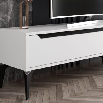 TV stolík FUN – Elegantný a praktický doplnok do vašej obývačkyTV stolík FUN je ideálnou voľbou pre moderný interiér. S tromi plnými dvierkami ponúka dostatok úložného priestoru pre elektroniku, káble alebo ďalšie doplnky. Kombinácia bielej a čiernej farby dodáva stolíku štýlový a nadčasový vzhľad, ktorý sa hodí do každej obývačky.Hlavné vlastnosti produktu:Typ tovaru: TV stolíkVhodné do miestnosti: Obývacia izbaMateriál: Melamín, VT laminátRozmery: 44 x 180 x 35 cmFarba: Biela + čiernaVybavenie: Plné dvierkaPočet dvierok: 3Hrúbka materiálu: 18 mmDodatočné informácie: Dodávame v demonteTV stolík FUN je vyrobený z kvalitných materiálov, ktoré zaisťujú dlhú životnosť a jednoduchú údržbu. Jeho jednoduchý dizajn a praktické usporiadanie z neho robí ideálne riešenie na usporiadanie vášho obývacieho priestoru. Zaobstarajte si TV stolík FUN a získajte štýlový a funkčný doplnok do vášho domova!