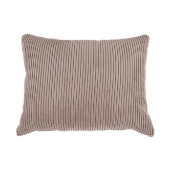 Rozkladacia pohovka s úložným priestorom Gilen Big Sofa v elegantnej kombinácii farieb fialová, staroružová a béžová je ideálnym riešením pre moderné interiéry. Táto pohovka od značky KONDELA ponúka nielen štýlový vzhľad, ale aj praktické funkcie, ktoré ocení každá domácnosť.