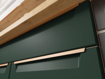 Kuchyňa GLADIOLA - GREEN je v štýlovom a funkčnom prevedení. Je vhodná do modernej aj klasickej kuchyne.Korpus nábytku je vyrobený z kvalitnej LTD dosiek vo farbe dub Artisan, v matnom prevedení. Dvierka sú vyrobené z MDF dosky. Nábytok je nenáročný na údržbu. Disponuje tichým dovieraním dvierok. Nožičky sú regulovateľné.Dolná skrinka GLADIOLA je v zelenom matnom prevedení.  Rozmery (š,v,h): 50 x 82 x 51 cm.Sokel a pracovnú dosku je potrebné dokúpiť, nie sú súčasťou skrinky.Dodávame v demontovanom stave.