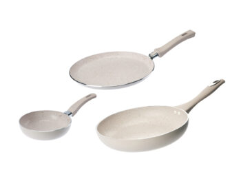 Skvelým praktickým pomocníkom v kuchyni s uhladeným moderným dizajnom sa stane granitová panvica s nepriľnavým povrchom GRANITA 28 cm. Panvica je inšpirovaná prírodou a na jej výrobu boli použité tie najlepšie materiály. Vnútro panvice je potiahnuté nepriľnavým povrchom s kamenným efektom…
