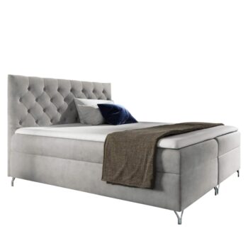 Predstavujeme vám boxspringovú manželskú posteľ Guliette 180 v elegantnej svetlosivej farbe (Velvet), ktorá sa stane dominantou vašej spálne. Táto moderná posteľ je navrhnutá pre maximálny komfort a štýl, pričom ponúka priestrannú plochu na spanie s rozmermi 180 x 200 cm, ideálnu pre dve osoby.