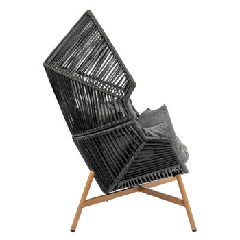 Krásne a štýlové ratanové kreslo HALDON Vám ponúka dostatok miesta a maximálne pohodlie vďaka svojim rozmerom a mimoriadne veľkému vankúšu. Vyrobený je z kvalitného polyestru, ktorý je odolný voči oderu, zašpineniu a tiež voči vlhkosti. Jeho farebné prevedenie je tmavosivá, ktorá sa perfektne hodí…