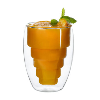 Predstavujeme vám elegantný termo pohár Hotcold Typ 17, ktorý je ideálnym doplnkom pre každú domácnosť. Tento set obsahuje dva poháre s objemom 250 ml, vyrobené z kvalitného borosilikátového skla, ktoré je známe svojou odolnosťou a schopnosťou udržať teplotu nápojov po dlhšiu…