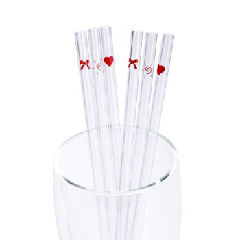 Predstavujeme vám sklenené slamky Hotcold Typ 18 od značky KONDELA, ktoré sú ideálnym doplnkom pre každú modernú domácnosť. Tieto priehľadné slamky sú vyrobené z kvalitného borosilikátového skla, čo im dodáva nielen elegantný vzhľad, ale aj vysokú odolnosť voči teplotným výkyvom. Sada obsahuje 6…