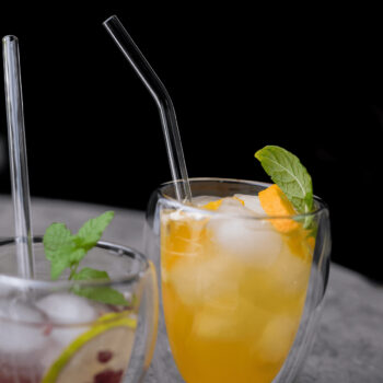 Predstavujeme vám sklenené slamky Hotcold Typ 20 od značky KONDELA, ktoré sú ideálnym doplnkom pre každú domácnosť. Tieto priehľadné slamky sú vyrobené z kvalitného borosilikátového skla, čo zaručuje ich vysokú odolnosť a dlhú životnosť. Sada obsahuje 12 kusov slamiek, ktoré sú navrhnuté tak,…