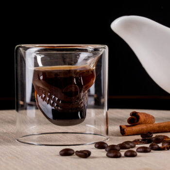 Predstavujeme vám Termo pohár (4 ks) Hotcold Typ 35, ktorý je ideálnym doplnkom pre každú domácnosť. Tieto elegantné poháre s objemom 75 ml sú vyrobené z kvalitného borosilikátového skla, ktoré je známe svojou odolnosťou voči teplotným výkyvom. Vďaka tomu sú tieto poháre vhodné…