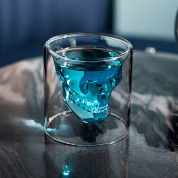 Predstavujeme vám Termo pohár (4 ks) Hotcold Typ 35, ktorý je ideálnym doplnkom pre každú domácnosť. Tieto elegantné poháre s objemom 75 ml sú vyrobené z kvalitného borosilikátového skla, ktoré je známe svojou odolnosťou voči teplotným výkyvom. Vďaka tomu sú tieto poháre vhodné…