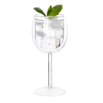 Objavte eleganciu a funkčnosť s termo pohármi na víno Hotcolder Typ 31. Tento set dvoch pohárov, každý s objemom 180 ml, je ideálny pre milovníkov vína, ktorí si chcú vychutnať svoj obľúbený nápoj v štýle. Vyrobené z kvalitného borosilikátového skla, tieto poháre ponúkajú nielen moderný vzhľad,…