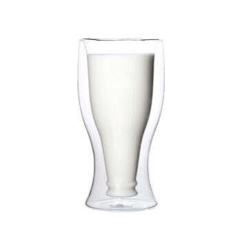 Predstavujeme vám termo pohár na pivo Hotcool Typ 6, ktorý je ideálnym doplnkom pre každého milovníka piva. Tento elegantný pohár s objemom 500 ml je vyrobený z kvalitného borosilikátového skla, ktoré zaručuje jeho odolnosť a dlhú životnosť. Vďaka svojmu modernému vzhľadu sa…