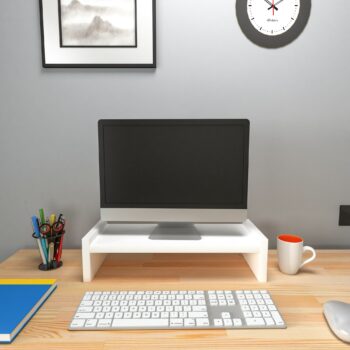 Stojan na monitor HOUSTON – Ergonomický a praktický doplnok pre váš pracovný stôlStojan na monitor HOUSTON je ideálnym riešením pre každého, kto hľadá spôsob, ako zlepšiť ergonómiu svojho pracovného priestoru. Tento praktický doplnok zaisťuje správnu výšku monitora, čím znižuje napätie v krku a chrbte. a vďaka svojmu modernému dizajnu ľahko zapadne do každého interiéru.Hlavné vlastnosti produktu:Typ tovaru: Stojan na monitor na pracovný stôlVhodné do miestnosti: Detská izba a pracovňaMateriál: Melamín, VT laminátRozmery: 11.4 x 45 x 19.6 cmFarba: BielaHrúbka materiálu: 18 mmDodatočné informácie: Dodávame v demonteStojan HOUSTON poskytuje stabilnú základňu pre monitor a vďaka kompaktným rozmerom šetrí miesto na vašom stole. Kvalitné spracovanie a použitie odolných materiálov zaisťujú dlhú životnosť. Zaobstarajte si stojan na monitor HOUSTON a vytvorte si ergonomické a pohodlné pracovné prostredie!