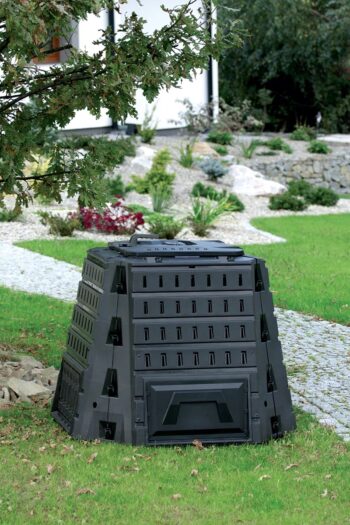 Zefektívnite recyklovanie bioodpadu z domácnosti, či už ste väčší či menší záhradný pestovateľ so záhradným kompostérom IKBI500C 500 l. Kvalitný kompostér by nemal chýbať na žiadnej dobrej záhrade. Recyklovanie nie je náročné ani nijak extra namáhavé a získate tým kvalitný kompost, ktorým oživíte…