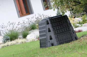 Zefektívnite recyklovanie bioodpadu z domácnosti, či už ste väčší či menší záhradný pestovateľ so záhradným kompostérom IKBI500C 500 l. Kvalitný kompostér by nemal chýbať na žiadnej dobrej záhrade. Recyklovanie nie je náročné ani nijak extra namáhavé a získate tým kvalitný kompost, ktorým oživíte…