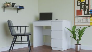Písací stôl so zásuvkami JASMIN Vás zaujme svojím jednoduchým ale za to moderým dizajnom, ktorý sa hodí do všetkých interiérov. Má štyri praktické zásuvky, kde uložíte všetko čo potrebujete k Vašej práci alebo štúdiu. Zásuvky sú bezúchytové. Je vyrobený z kvalitnej 16 mm LTD dosky, ktorá je nenáročná na údržbu. Povrch nábytku by sa mal čistiť mäkkou handričkou.Rozmery (ŠxVxH) : 98 x 76 x 51 cm Rozmery vysokých zásuviek (ŠxVxH) : 24 x 11,5 x 38 cmRozmery nízkej zásuvky (ŠxVxH) : 56 x 8 x 28 cmDodávame v demonte. 