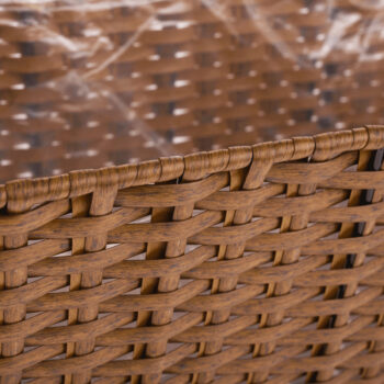 Ratanový balkónový kvetináč Jeor v elegantnej kombinácii béžovej a čiernej farby je ideálnym doplnkom pre váš interiér aj exteriér. Tento moderný kvetináč od značky KONDELA je vyrobený z kvalitného umelého ratanu a kovu, čo mu dodáva nielen estetický vzhľad, ale…