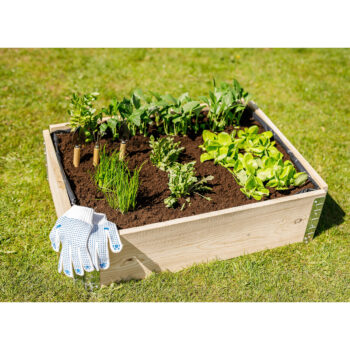Drevený vyvýšený záhon Jubol Typ 2 od značky KONDELA je ideálnym riešením pre všetkých milovníkov záhradníčenia, ktorí hľadajú praktický a esteticky príjemný spôsob, ako pestovať rastliny. Tento moderný záhon v prírodnej farbe je vyrobený z masívneho dreva, čo zaručuje jeho dlhú…