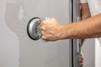 Jednoduchá prísavka na sklo a plechy NEO TOOLS – 50 kg - hliníková