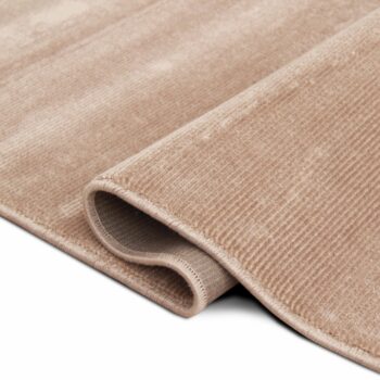 Koberec KALAMBEL 80x150 cm právom patrí do skupiy trendových kobercov. V jednoduchosti je krása, v kvalite je sila. Jeho všestranné využitie zabezpečuje cappuccinová farba, ktorá sa hodí do akéhokoľvek interiéru a na podlahu z akéhokoľvek materiálu. Vyrobený je v kombinácii polyesteru (45%)…