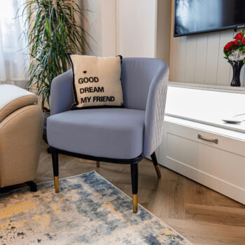 KONDELA Kalila dizajnové kreslo fialová / béžová / čierna – Obrázok 11