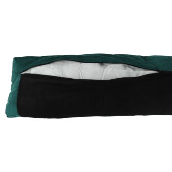 Po namáhavom dni má každý právo na chvíľku oddychu v pohodlí rozkladacej pohovky KARPERA NEW. Stane sa Vašou súkromnou oázou relaxu. Nádherná zamatová Velvet látka v smaragdovej farbe rozžiari celú miestnosť, v kombinácii s drevenými nohami vo farbe buku bude rozhodne priťahovať pozornosť. Zamat je…