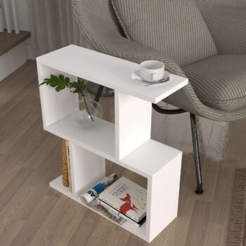 Príručný stolík KARINNázov produktu: KARINTyp tovaru: Príručný stolíkVhodné do miestnosti: Obývacia izbaMateriál: LTDRozmer: 50 x 55.4 x 17.5 cmFarba: BielaVybavenie: RegálkaŠtýl: ŠkandinávskyTvar: ObdĺžnikovýHrúbka materiálu: 18 mmDodatočné informácie: Dodávame v demonte.Prineste do svojej obývačky kúsok škandinávskeho štýlu s naším elegantným príručným stolíkom KARIN. Vyrobený z kvalitného LTD materiálu, tento biely stolík s rozmermi 50 x 55.4 x 17.5 cm dokonale doplní váš interiér. Praktická regálka poskytuje dostatok úložného priestoru pre vaše obľúbené knihy alebo dekorácie.Stolík je navrhnutý v obdĺžnikovom tvare s hrúbkou materiálu 18 mm, čo zaisťuje jeho pevnosť a odolnosť. Dodávame ho v demonte, čo uľahčuje prepravu a montáž.Vyberte si príručný stolík KARIN a užite si spojenie funkčnosti a moderného dizajnu vo vašom domove.