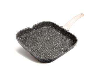 Predstavujeme vám grilovaciu panvicu s nepriľnavým povrchom Karote 28 cm - mramor, ktorá je ideálnym doplnkom do každej modernej kuchyne. Táto panvica značky KONDELA je navrhnutá tak, aby spĺňala všetky vaše potreby pri príprave chutných jedál. Vďaka svojmu modernému vzhľadu a tmavej sivej farbe…