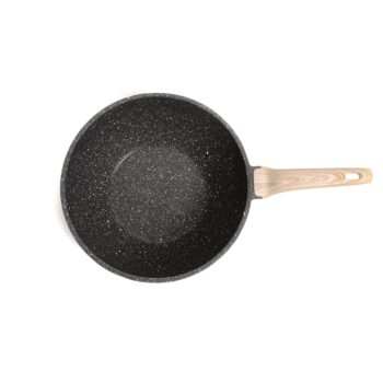 Objavte dokonalého pomocníka pre vaše kulinárske dobrodružstvá s wok panvicou s nepriľnavým povrchom Karote 30 cm - mramor. Táto moderná panvica od značky KONDELA je ideálna pre každého, kto si potrpí na kvalitu a štýl vo svojej kuchyni.