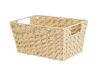 Pletený kôš Kolion s rozmermi 29,5x19,5 cm je ideálnym doplnkom pre váš interiér. Tento moderný a štýlový kôš v prírodnej farbe je vyrobený z kvalitného materiálu - papierových prútov, ktoré mu dodávajú jedinečný vzhľad a zároveň sú šetrné k životnému prostrediu.