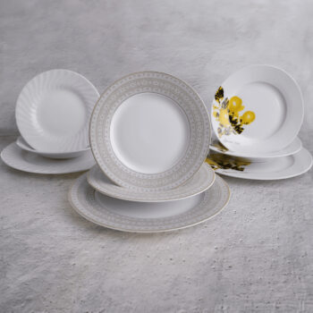 Predstavujeme vám elegantnú porcelánovú jedálenskú súpravu Kominor Typ 2, ktorá sa skladá z 18 kusov a je ideálnym doplnkom pre každú modernú domácnosť. Táto súprava vyniká svojím sofistikovaným dizajnom v kombinácii bielej, sivej a zlatej farby, čo jej dodáva nadčasový vzhľad.