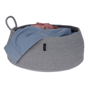 Pletený kôš Koralo s rozmermi 39x17 cm v elegantnej sivej farbe je ideálnym doplnkom pre váš interiér. Tento moderný kôš od značky KONDELA kombinuje praktickosť s estetickým vzhľadom, čím sa stáva skvelou voľbou pre organizáciu a uskladnenie rôznych predmetov vo…