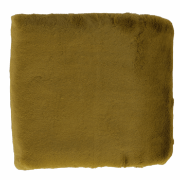 Ideálnym spoločníkom na chladné noci či užívanie piatkového večera pri dobrom filme je kožušinová deka RABITA TYP 8 NEW. Rozmery deky sú (ŠxD): 150x180 cm. Deka je vyrobená z kvalitného 100% polyesterového vlákna. Farebné prevedenie deky je výrazná zelená-greenery. Výška vlasu je 1,7 cm a gramáž je…