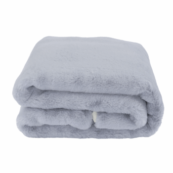 Ideálnym spoločníkom na chladné noci či užívanie piatkového večera pri dobrom filme je kožušinová deka RABITA TYP 9 NEW. Rozmery deky sú (ŠxD): 150x180 cm. Deka je vyrobená z kvalitného 100% polyesterového vlákna. Farebné prevedenie deky je jemná svetlosivá. Výška vlasu je 1,7 cm a gramáž je 700g…